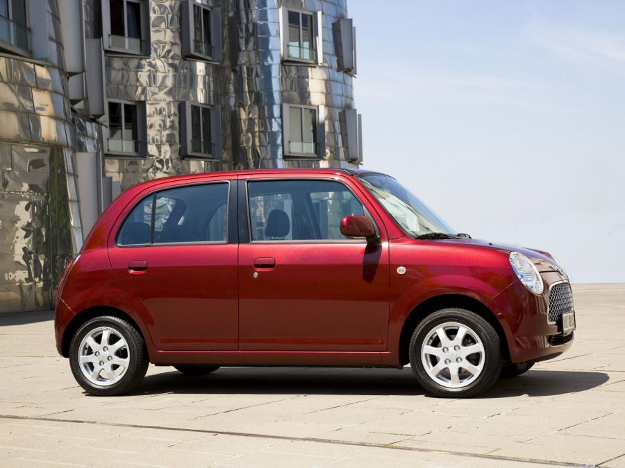  Daihatsu Trevis 2006 года  (фото 9 из 36)